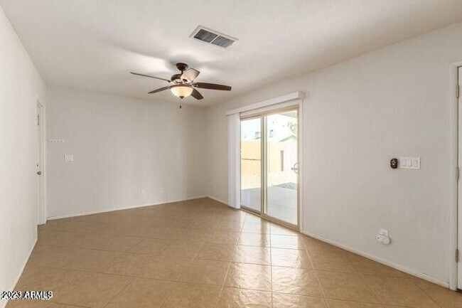 Photo - 1518 W 5th Pl