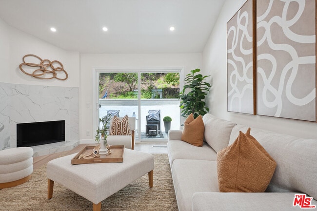 Photo - 17109 Palisades Cir