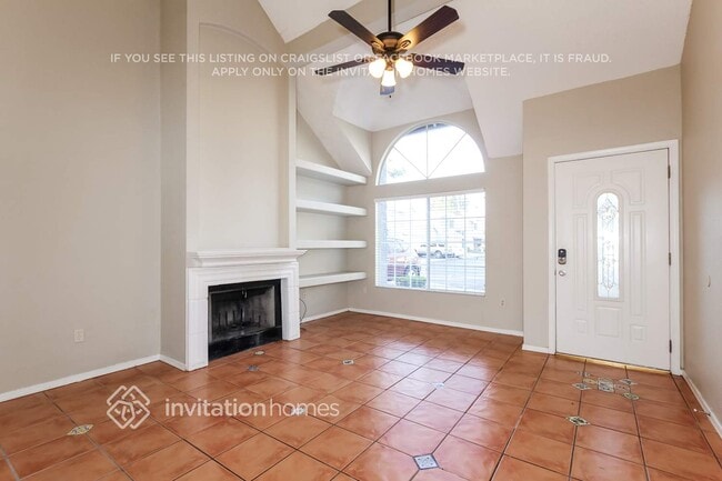 Photo - 429 W Renee Dr