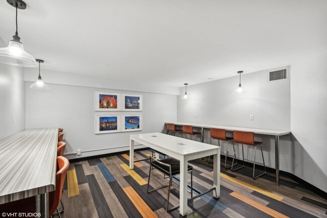 Delmar Loop Apartments