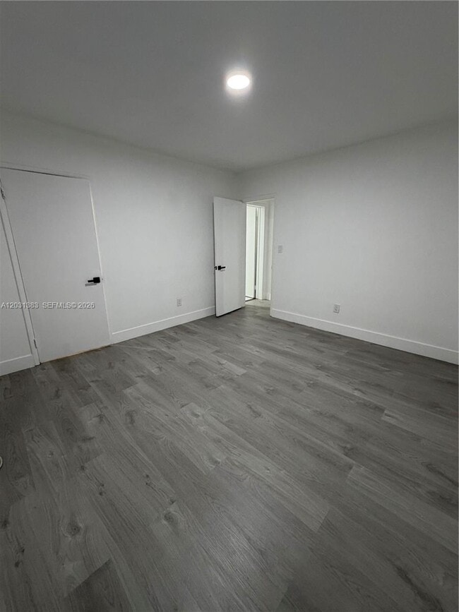 Photo - 324 Surfside Blvd Unit 7