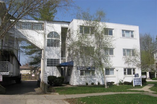 Photo - 111 S Busey Ave