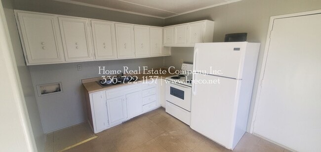 Photo - 409 Mason St NE