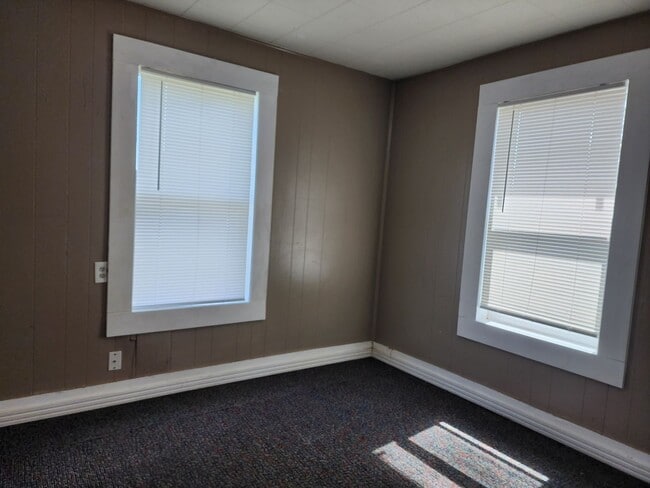 Photo - 809 S Avenue A