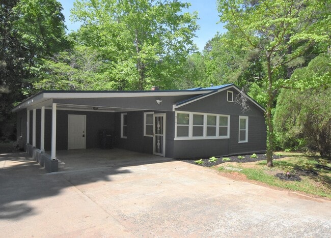 Building Photo - 217 Grove St