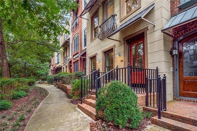 Building Photo - 1219 Mecaslin St NW