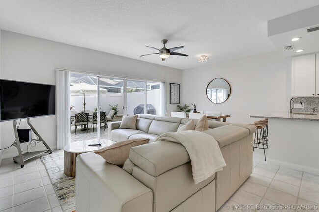 Photo - 73 Laurel Oaks Cir