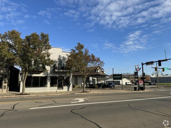 Building Photo - 240 S Market St Rental