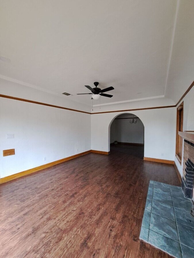 Photo - 141 E Hedges Ave Unit 141 E. Hedges - House