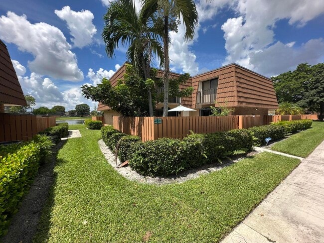 Building Photo - 246 Charter Way Rental