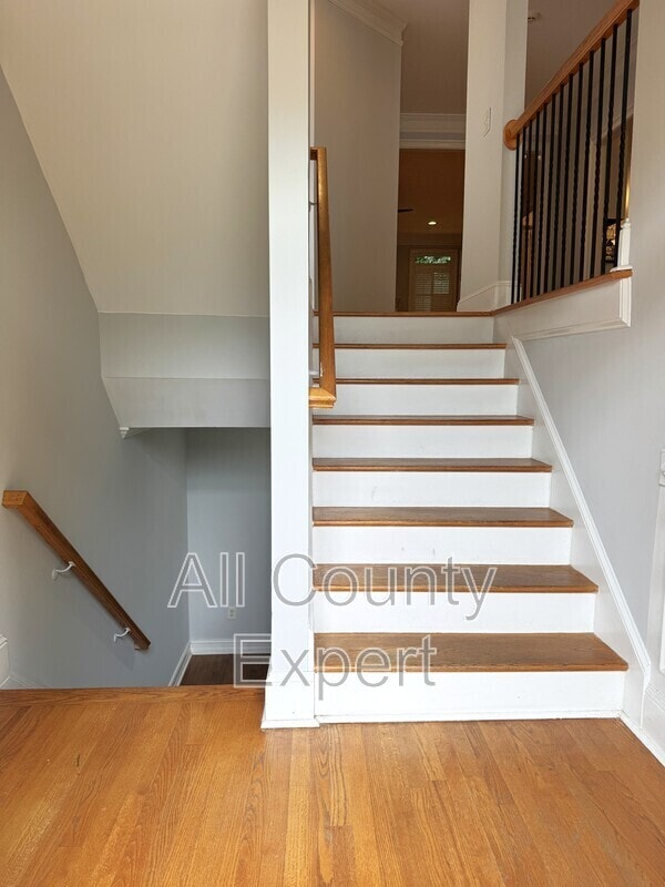 Photo - 871 Lenox Ct NE