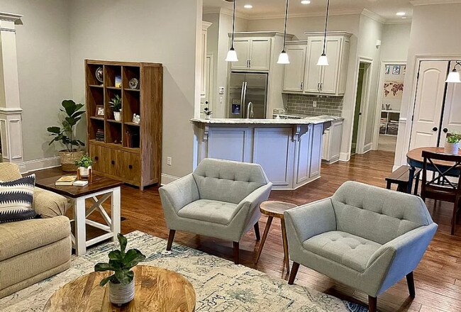 Photo - Spacious 4BR/3BA Grove Point Home with Screened Porch & Privacy Fence