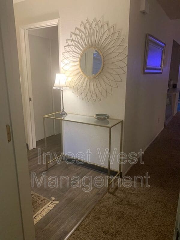 Photo - 8604 NE Mason Dr