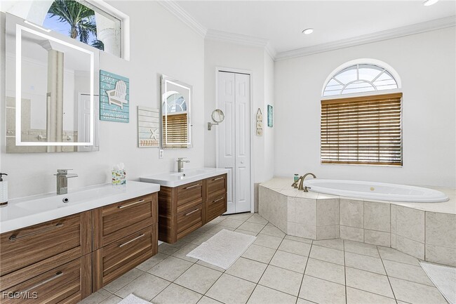 Photo - 3724 Surfside Blvd
