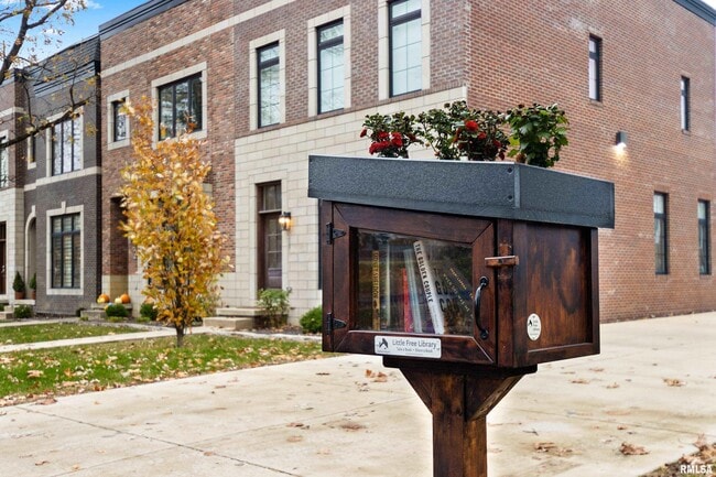 Photo - 824 W Moss Ave Unidad 3