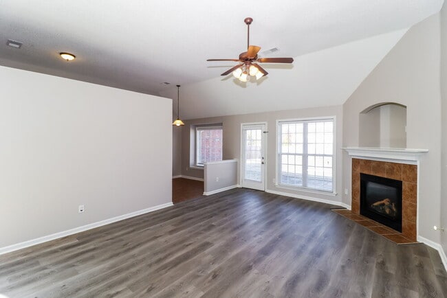 Photo - 10050 Bloomsbury Ave
