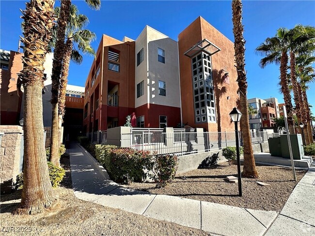 Building Photo - 71 E Agate Ave Unit 207 Rental