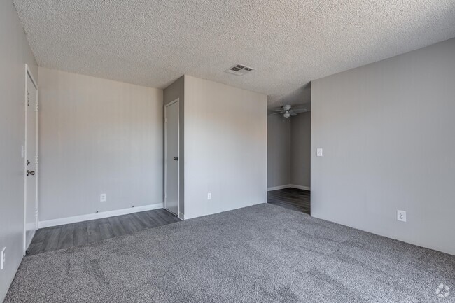 1 BR, 1 BA (Pearl) - 627 SF