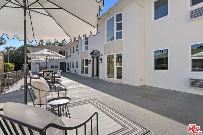 Building Photo - 1252 N Crescent Heights Blvd Unit 2 Rental