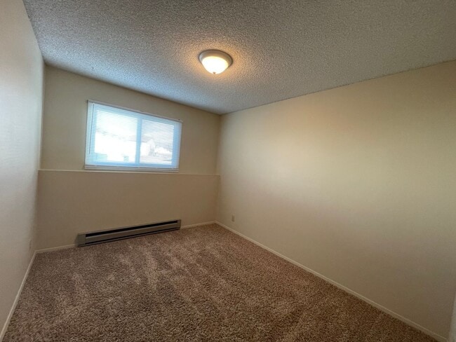 Photo - 402 Miller Ln Unit Apt 1-A