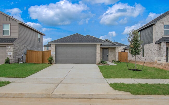 Building Photo - 3012 Dylan Skyland Dr Rental