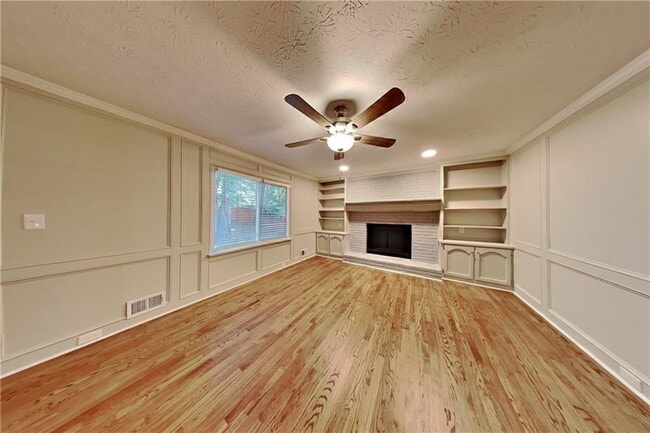 Photo - 4251 Vineyard Trail SW