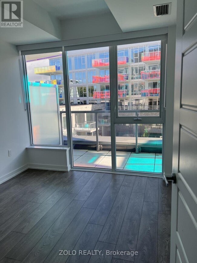 Photo - 333 Sunseeker Ave Unité 305