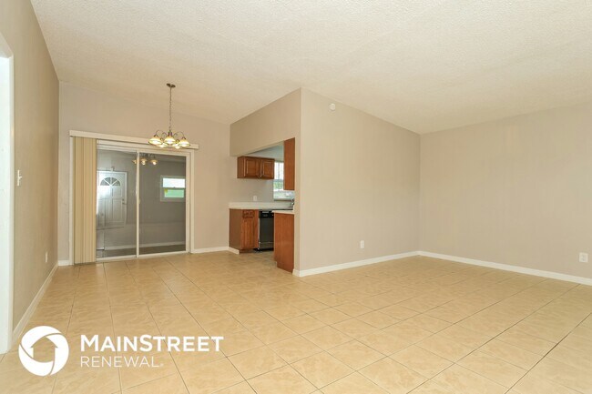 Photo - 5915 Beechmont Blvd