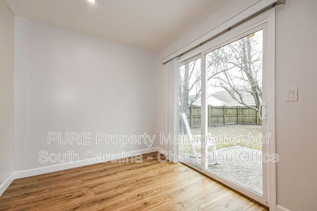 Photo - 102 Baldwin Ln