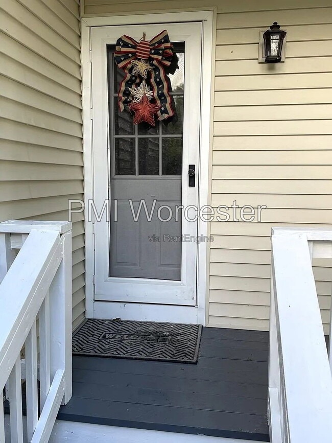 28 Brookside Ave