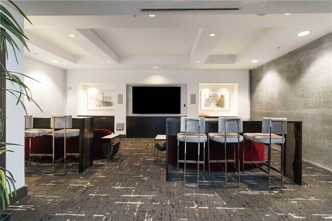 Photo - 400 W Peachtree St NW Unit 2504