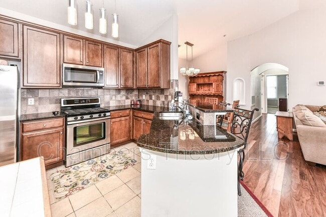 Building Photo - 512 Sunset View Terrace SE Unit #406