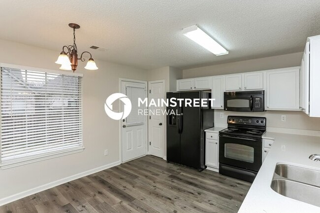 3 Bedroom Pet-Friendly Home in Cordova, TN with Main Street Renewal