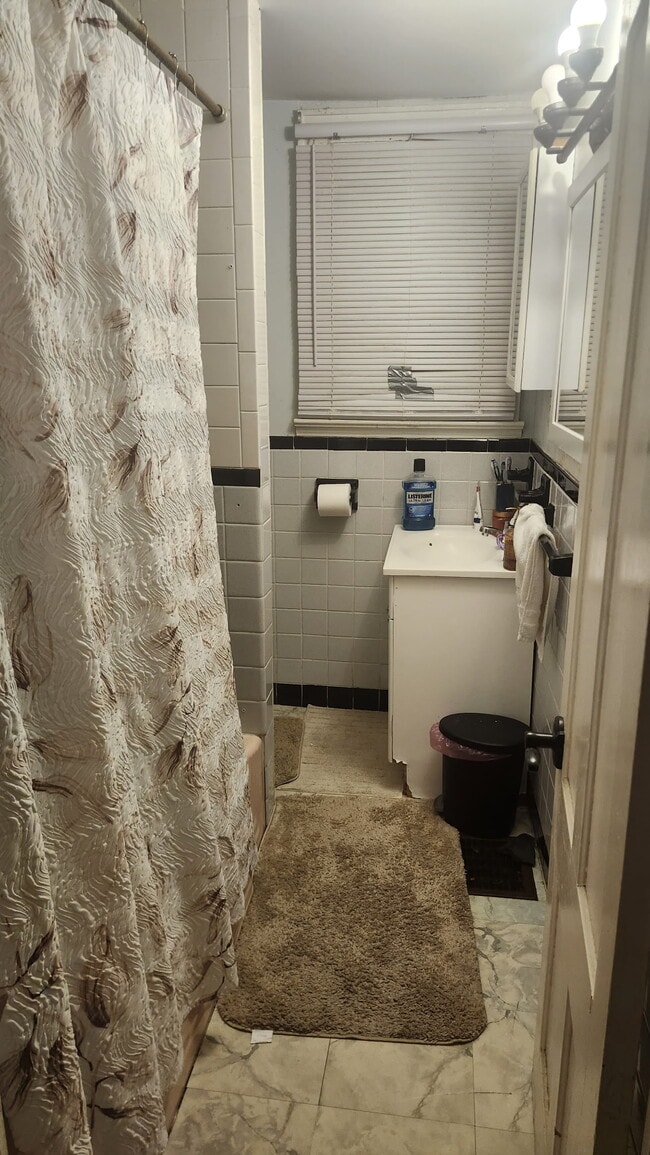 Photo - 11 May St Unit 1