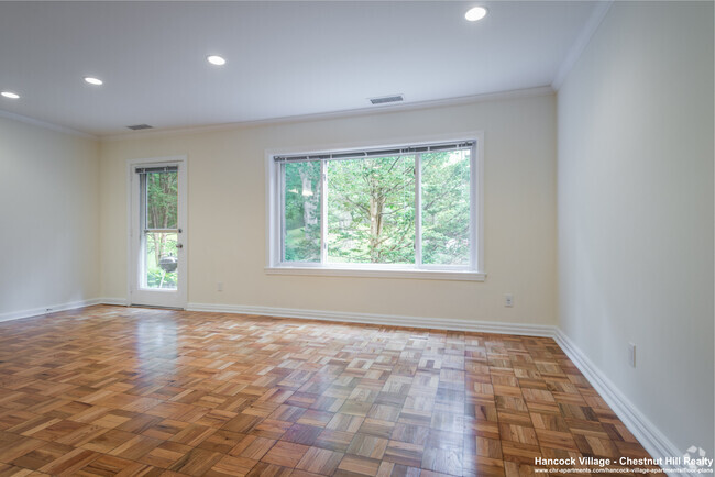 Building Photo - 92 Thornton Rd Unit Thornton Rd Brookline Rental