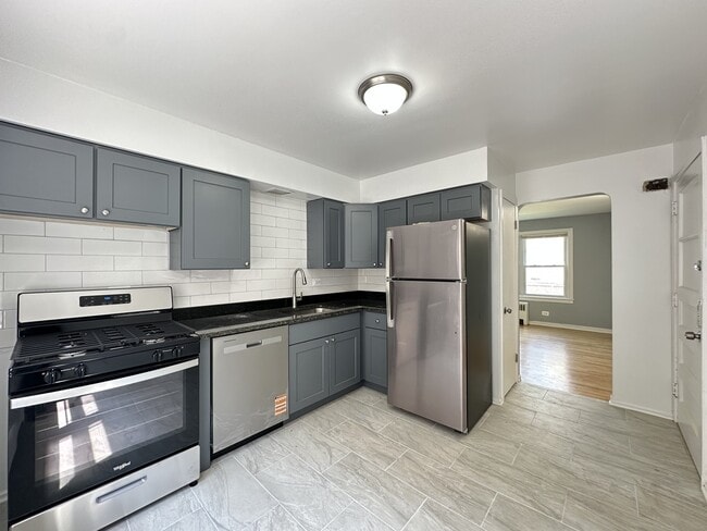 Photo - 6727 N California Ave Unit W2