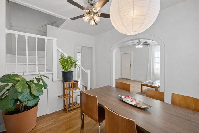 Photo - 1202 E 29th St Unidad #B