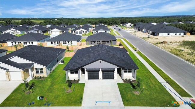 Photo - 902 Cherry Laurel Ln