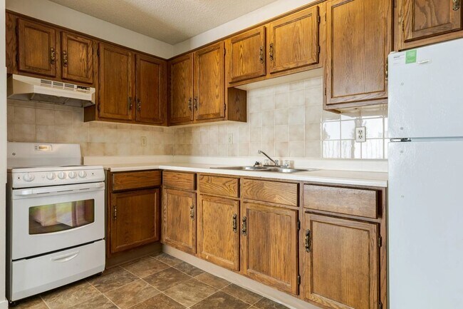 Photo - Gleneagles Apartments