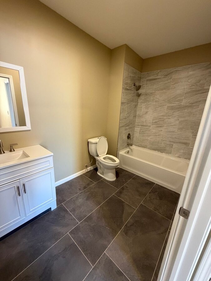 Photo - Hopkins Place Apartments Unit 202