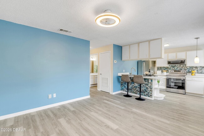 Photo - 1601 Big Tree Rd Unidad 807