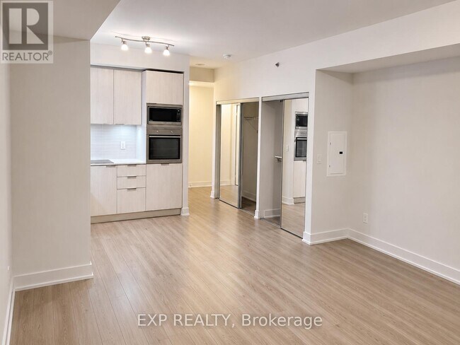 Photo - 318 Richmond St W Unit 2610