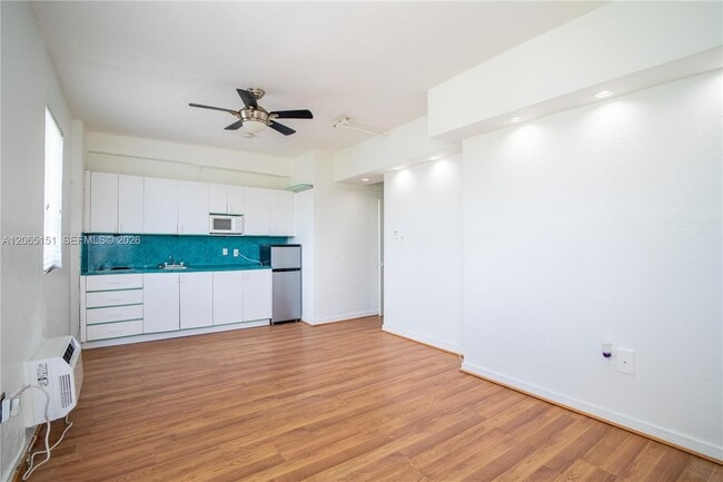 Photo - 255 W 24th St Unit 436
