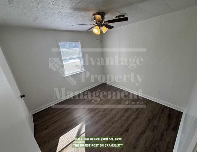 Photo - 321 Willow St