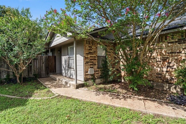 Photo - 2602 Alcott Ln
