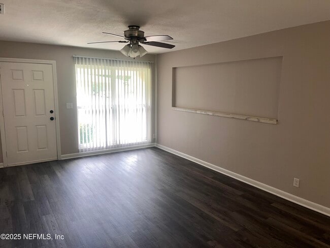 Photo - 6060 Mizzell Dr
