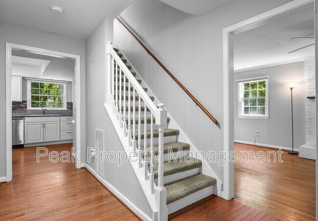 Photo - 2353 Shoreham Dr