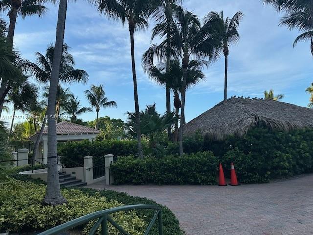 Photo - 19501 W Country Club Dr Unidad 1712