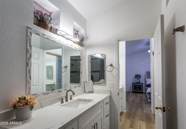 11015 W Laurelwood Ln