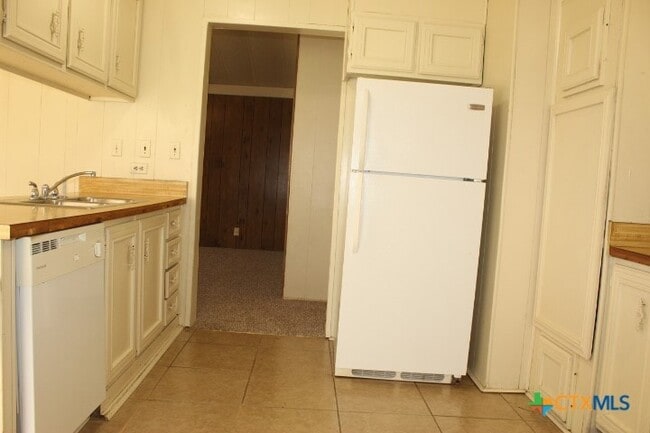 Photo - 1301 Anna Lee Dr